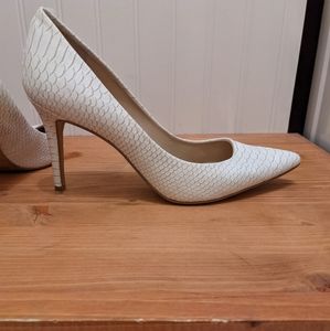Jessica Simpson Levin Point Toe Heels